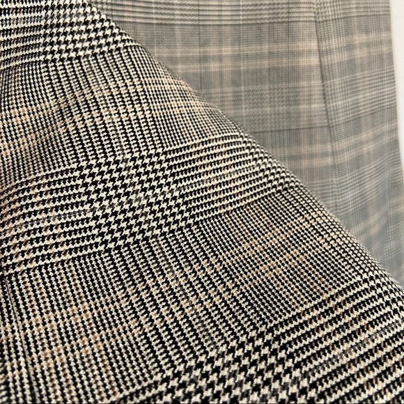 Aritzia Babaton Plaid Mini Skirt 8 - Picture 8 of 14